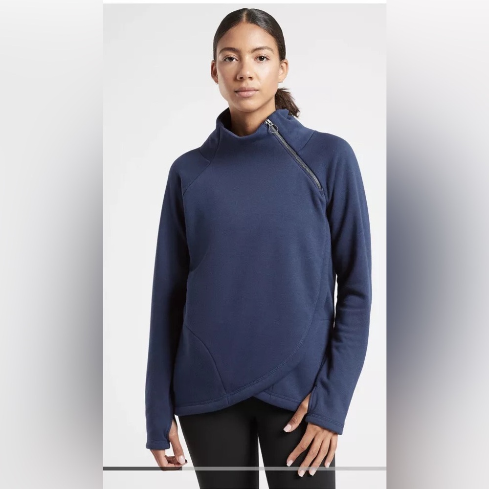 Athleta Cozy Asymmetric Pullover Size Medium